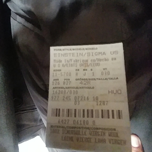 Hugo Boss - Picture 4 of 4